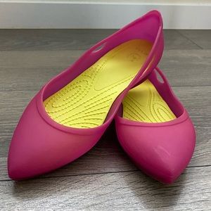 Crocs Flats Pink, Size 5 EUC